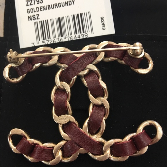 Authentic Chanel brooch - Picture 4 of 4